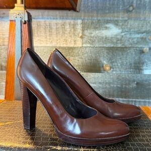 Nine West Jennet Brown Leather Heel Pump